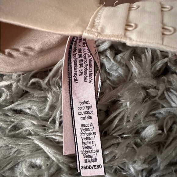 Victoria's Secret Full Coverage Wireless Bra Infinity Flex - Picture 3 of 3